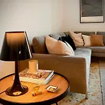 Rum i privatbostad Charming&luxurypenthouse Rom