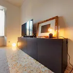 Charming&luxurypenthouse Rum i privatbostad